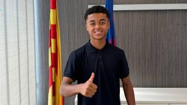 Barcelona Kluivert’ın 16 yaşındaki oğlu ile profesyonel sözleşme imzaladı