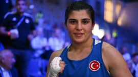 Türkiye’nin olimpiyatlardaki ilk ve tek altın madalyalı boksörü: Busenaz Sürmeneli